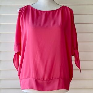 New York & Company I EUC Cold Shoulder 3/4 Sleeve Blouse (M)